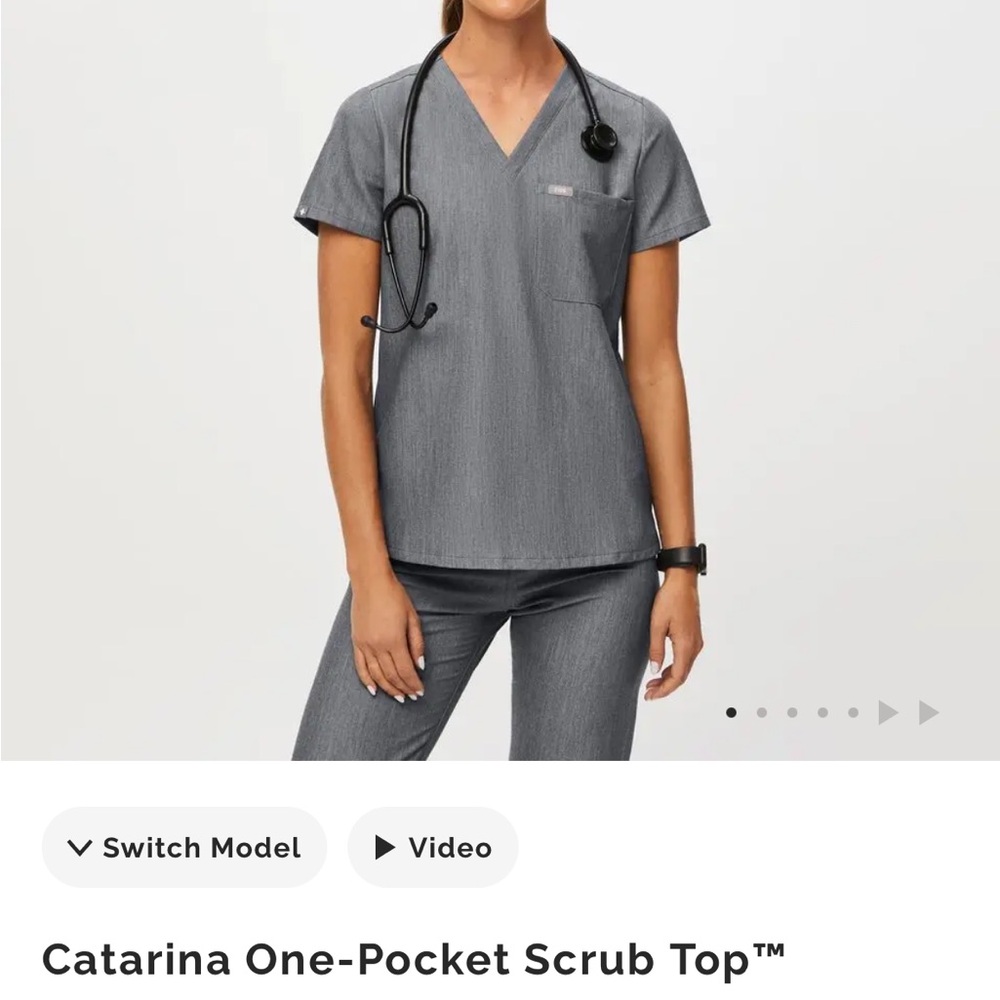 Figs Scrub Top